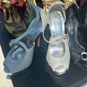 Size 5.5 Micheal Angelo Heels